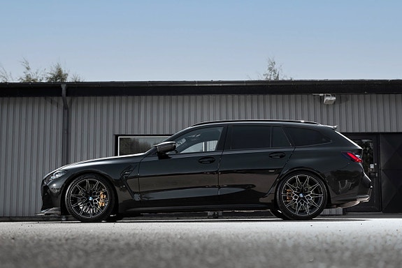 BMW M3 3 of 5
