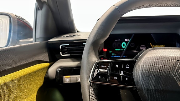 Renault 5 E-Tech 22 of 23