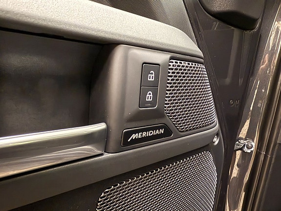 Land Rover Defender-Serie 12 of 19