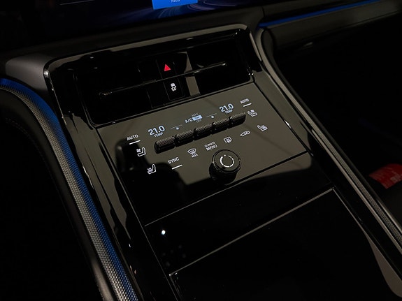 Porsche Panamera 4 12 of 15