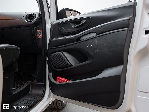 Mercedes-Benz Vito 119 23 of 25