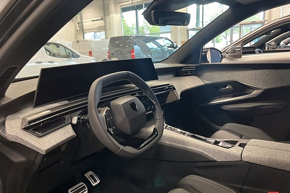 Peugeot 5008 5 of 5