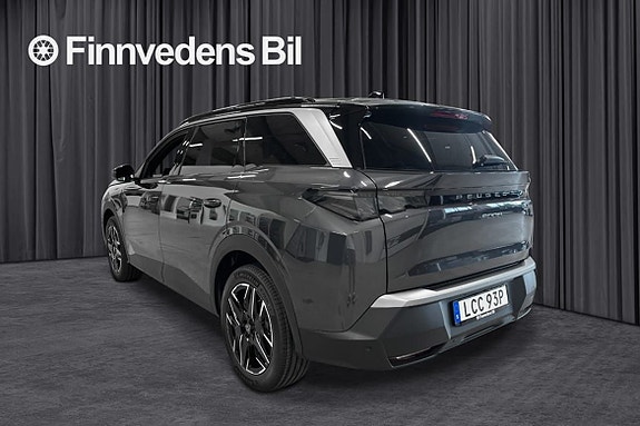 Peugeot 5008 3 of 5