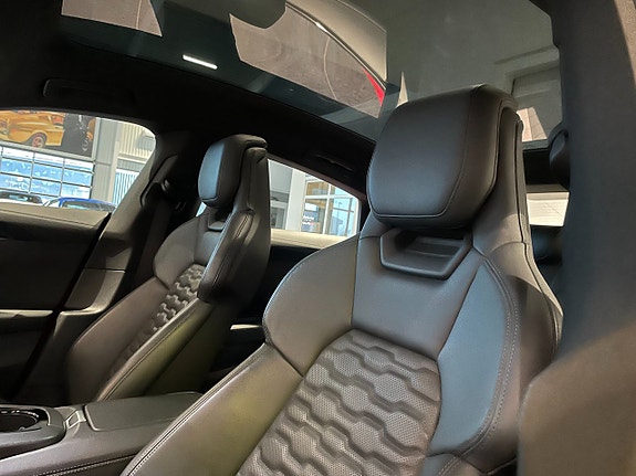 Audi e-tron GT 7 of 15