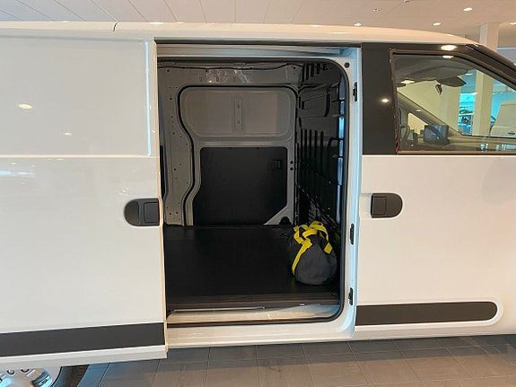 Maxus e-Deliver 5 8 of 14