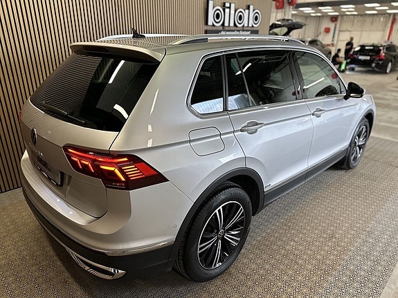 Volkswagen Tiguan 4 of 10