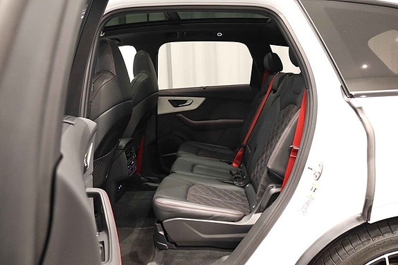 Audi SQ7 11 of 22