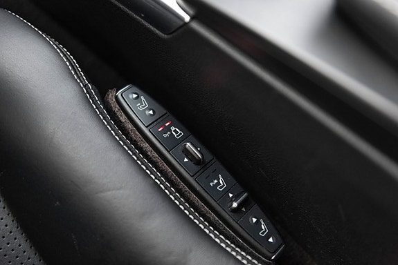 Mercedes-Benz E63 13 of 27