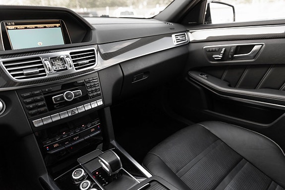 Mercedes-Benz E63 18 of 27