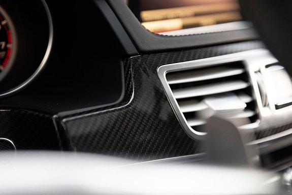 Mercedes-Benz E63 14 of 27