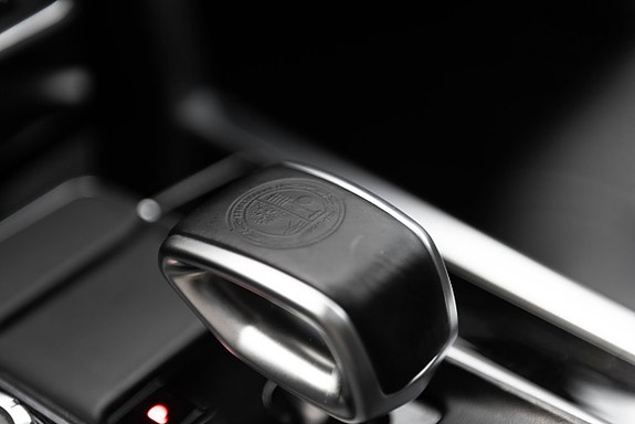 Mercedes-Benz E63 19 of 27