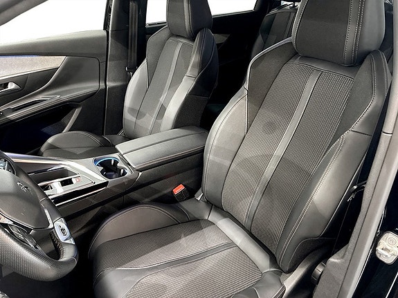 Peugeot 5008 6 of 16