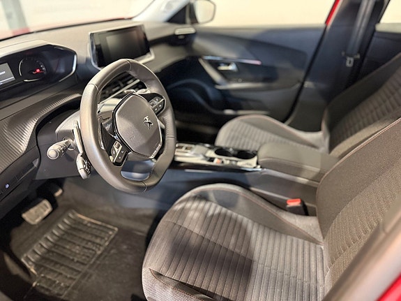 Peugeot 2008 3 of 5