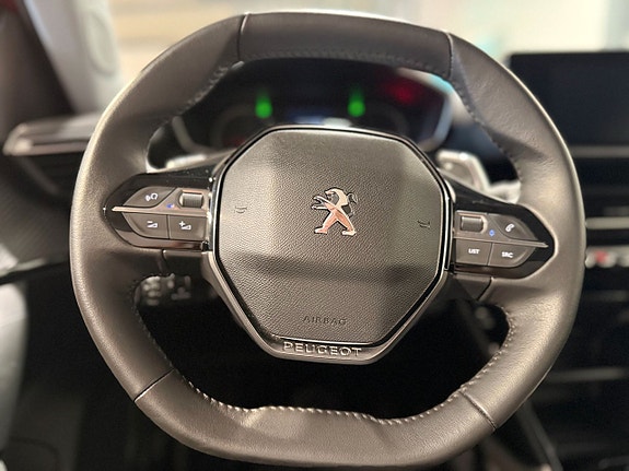 Peugeot 2008 4 of 5