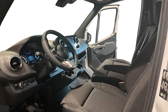 Mercedes-Benz Sprinter 208 7 of 11