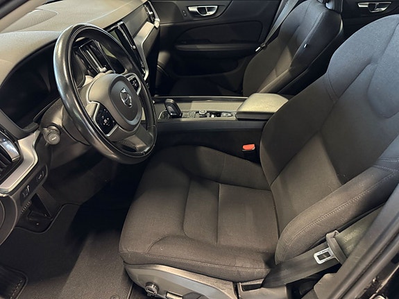 Volvo V60 Cross Country 8 of 20