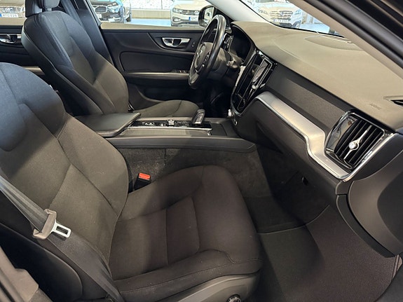Volvo V60 Cross Country 11 of 20