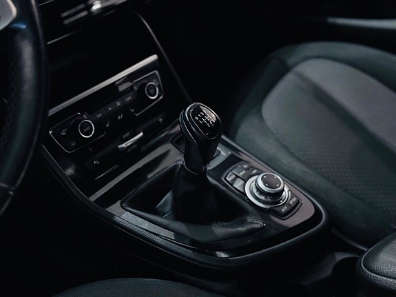 BMW 218 11 of 21