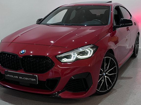 BMW M235i 3 of 5