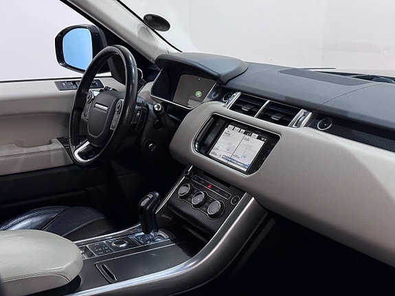 Land Rover Range Rover Sport 4 of 5