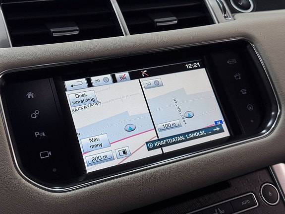 Land Rover Range Rover Sport 13 of 21