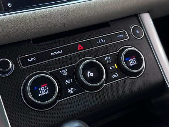Land Rover Range Rover Sport 16 of 21