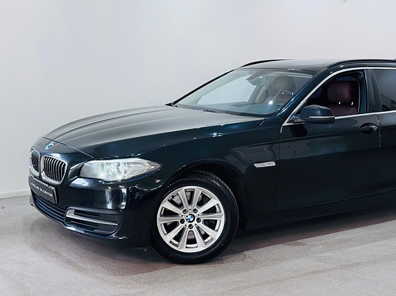 BMW 525 2 of 5