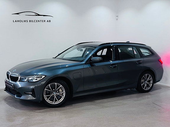 BMW 330e