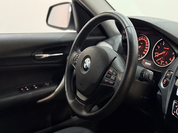 BMW 116d 3 of 5