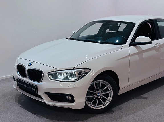 BMW 116d 2 of 5