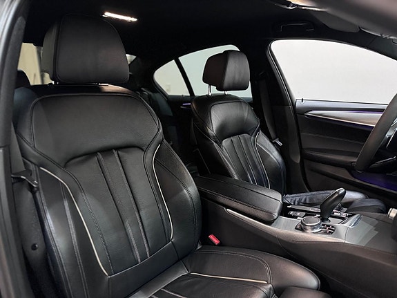 BMW 550i 8 of 20