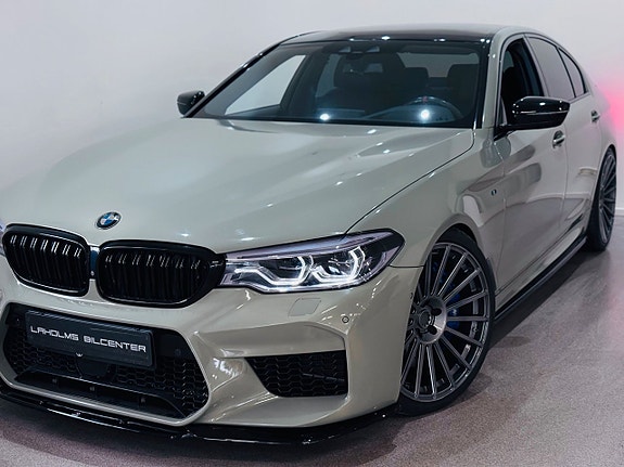 BMW 550i 3 of 5