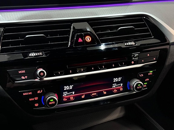 BMW 550i 15 of 20