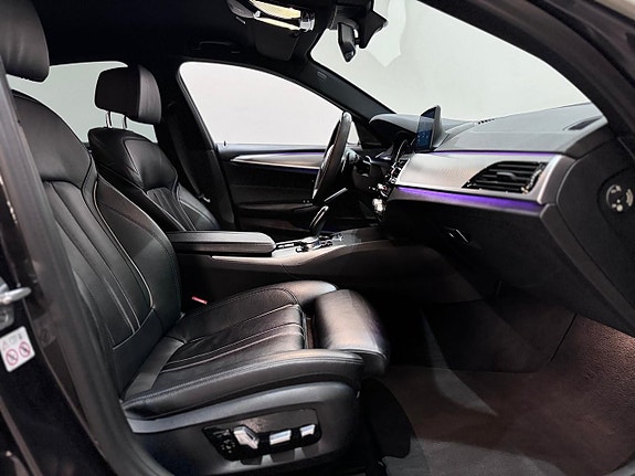 BMW 550i 7 of 20
