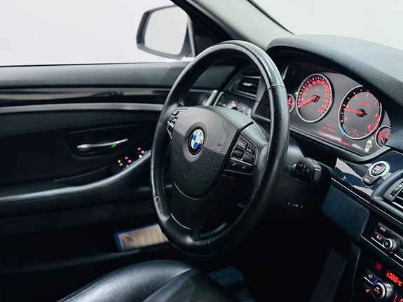 BMW 520 4 of 5