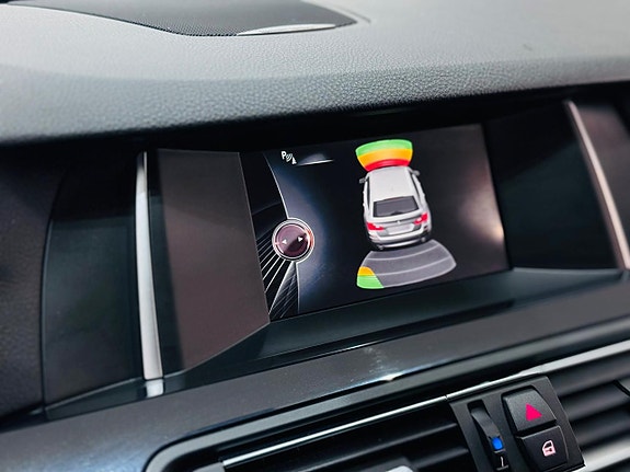 BMW 520 15 of 19