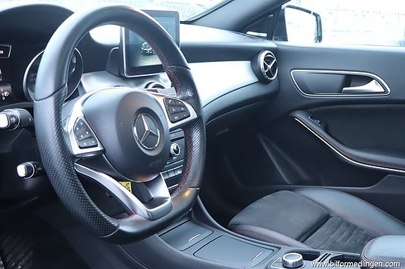 Mercedes-Benz CLA220 d 5 of 24