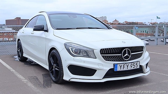 Mercedes-Benz CLA220 d 2 of 24