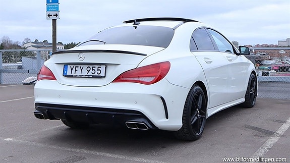 Mercedes-Benz CLA220 d 3 of 24
