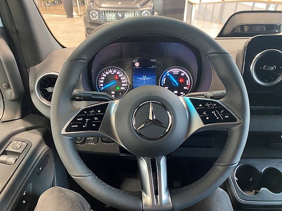 Mercedes-Benz eSprinter 414 10 of 12