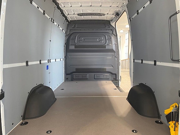 Mercedes-Benz eSprinter 414 6 of 12