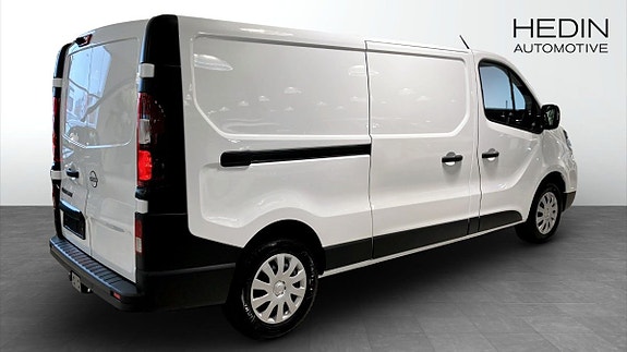 Nissan Primastar 2 of 12