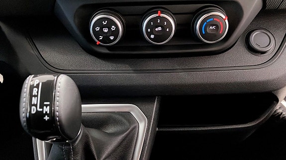 Nissan Primastar 5 of 12