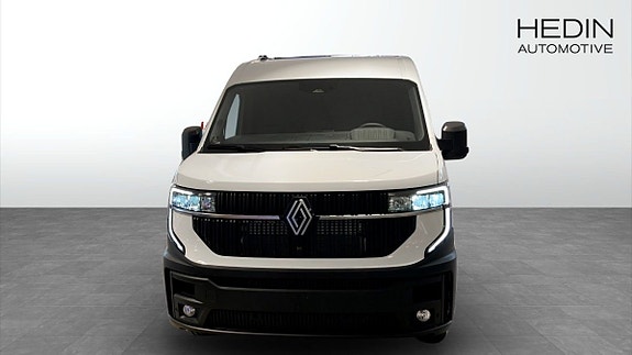 Renault Master 8 of 12