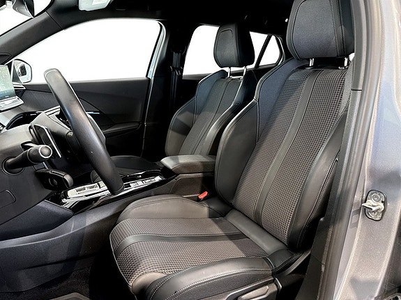 Peugeot 2008 5 of 5