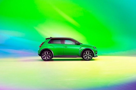 Renault 5 4 of 11