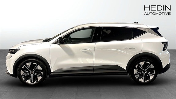 Renault Scenic E-Tech 6 of 12