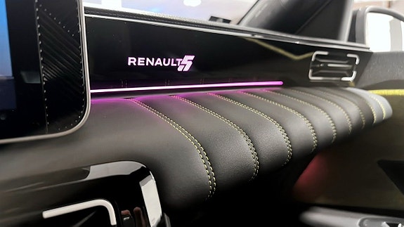 Renault 5 E-Tech 25 of 30