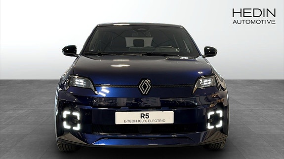Renault 5 E-Tech 8 of 13