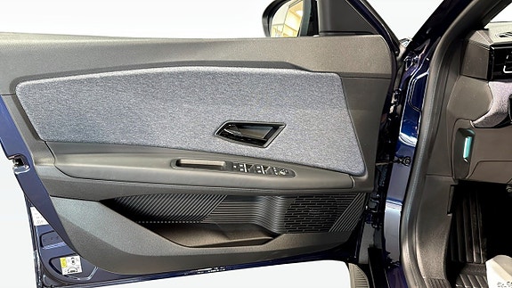 Renault 5 E-Tech 11 of 13